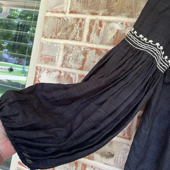 Joie Jaclyn Black 100% Silk Embroidered Balloon Sleeved Dress - Picture 3 of 10